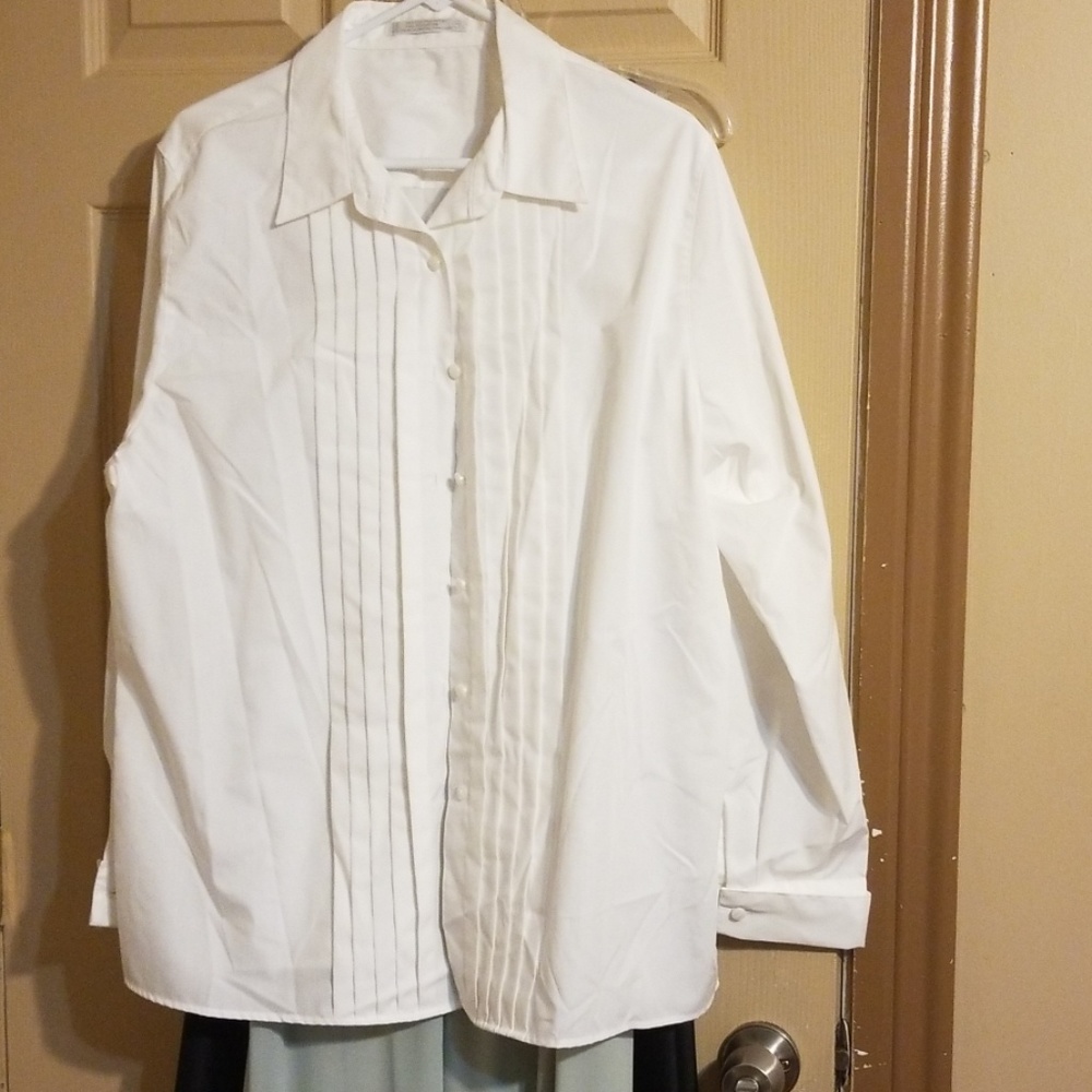 White foxcroft buttoned shirt